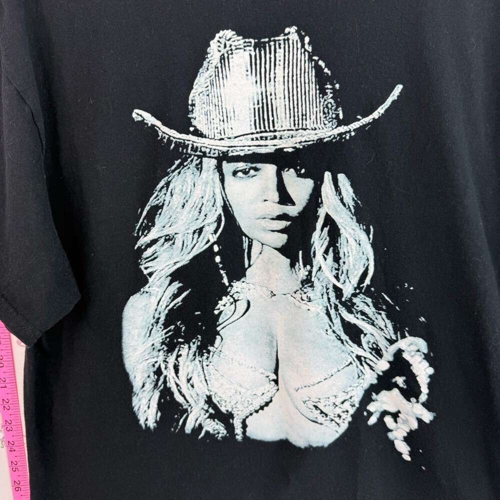 Beyoncé 2023 tour renaissance Black Graphic Cowgirl Tee Metallic Silver Print - Picture 3 of 10